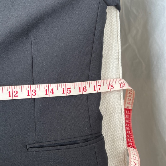 Contemporaine (Simons), 6, classic blazer in black with floral lining. - Picture 12 of 15